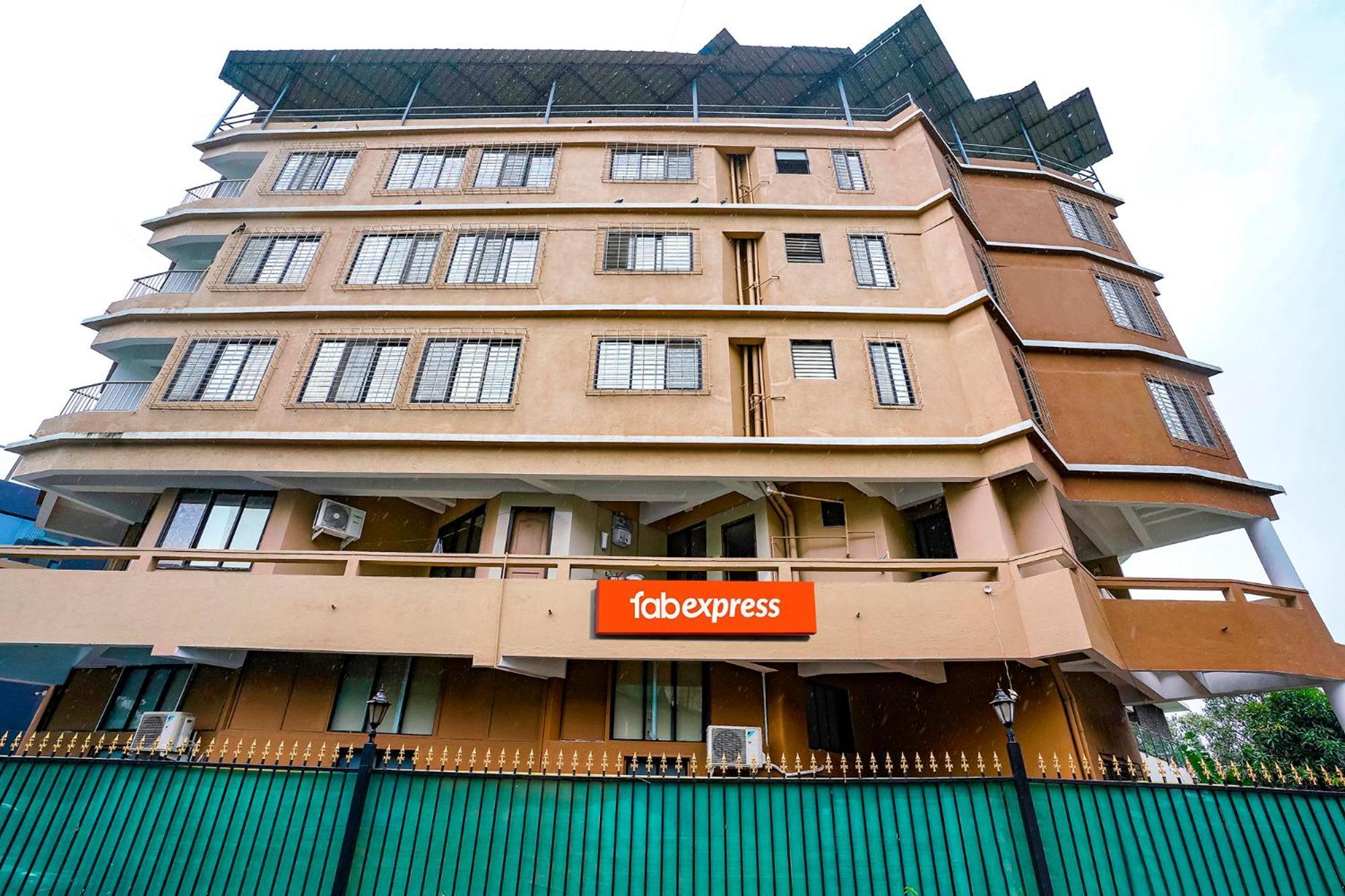Fabexpress Sunset Residency - Nr Belapur Hotel 4*